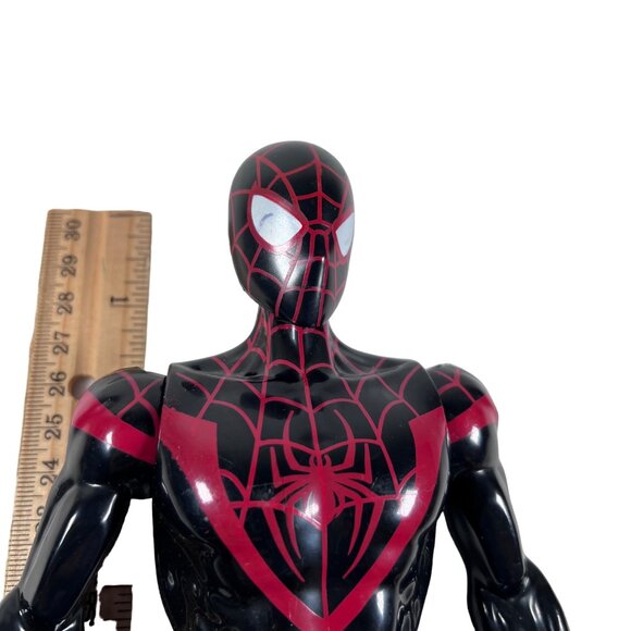 Spider-Man Miles Morales Black & Red 11 1/2" Action Figure By Hasbro 2018 Marvel - Picture 8 of 8